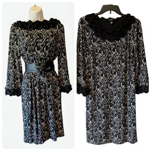 🔥SALE🔥 Alfani Lace Print Black and White Shift Dress Flower Petals Collar Sz S